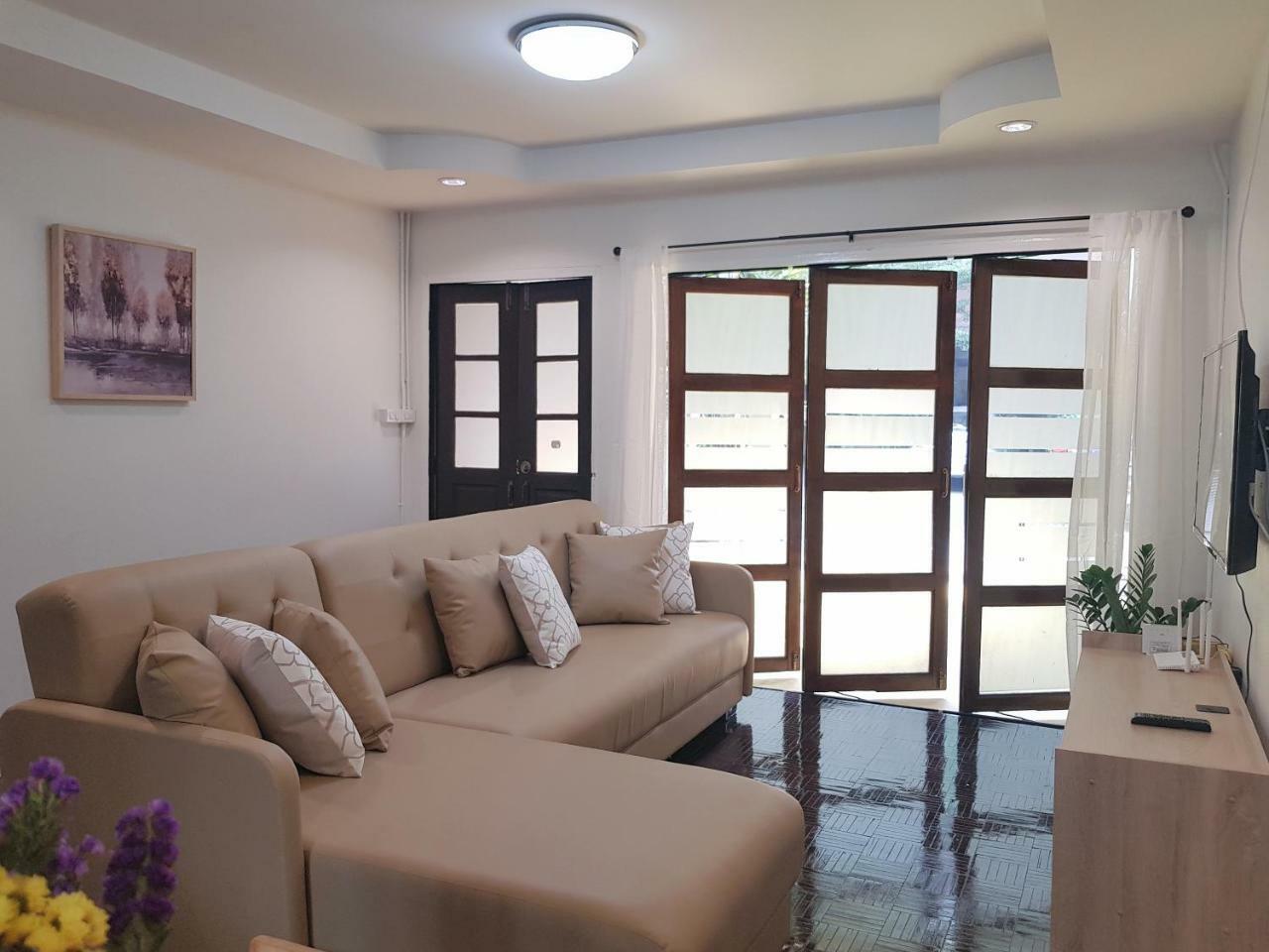 Piyanattha House Ferienhaus *