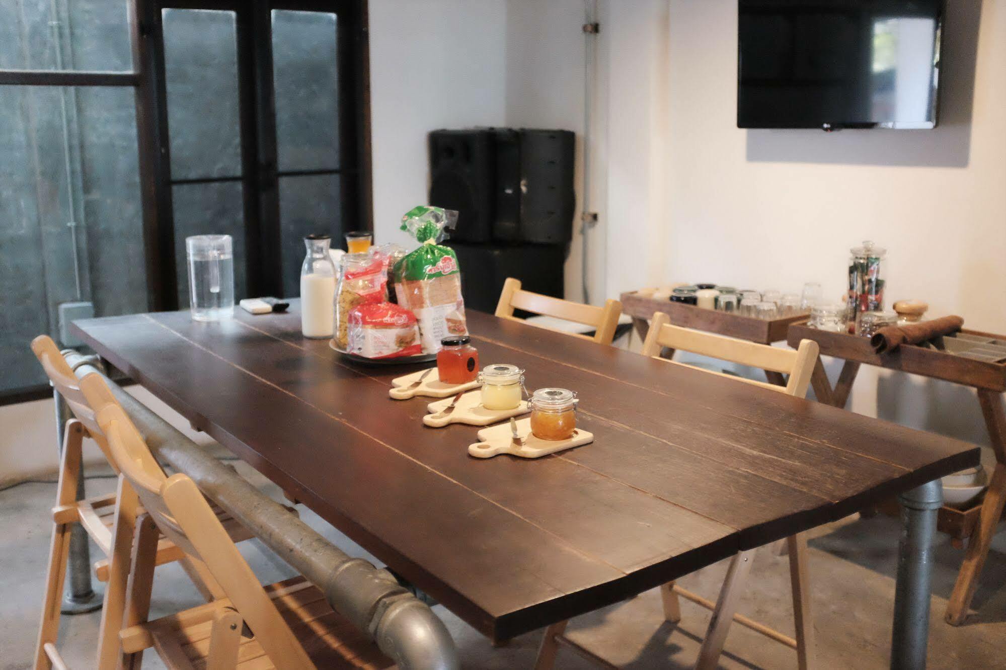 Box N Cafe Hostel Chiang Mai