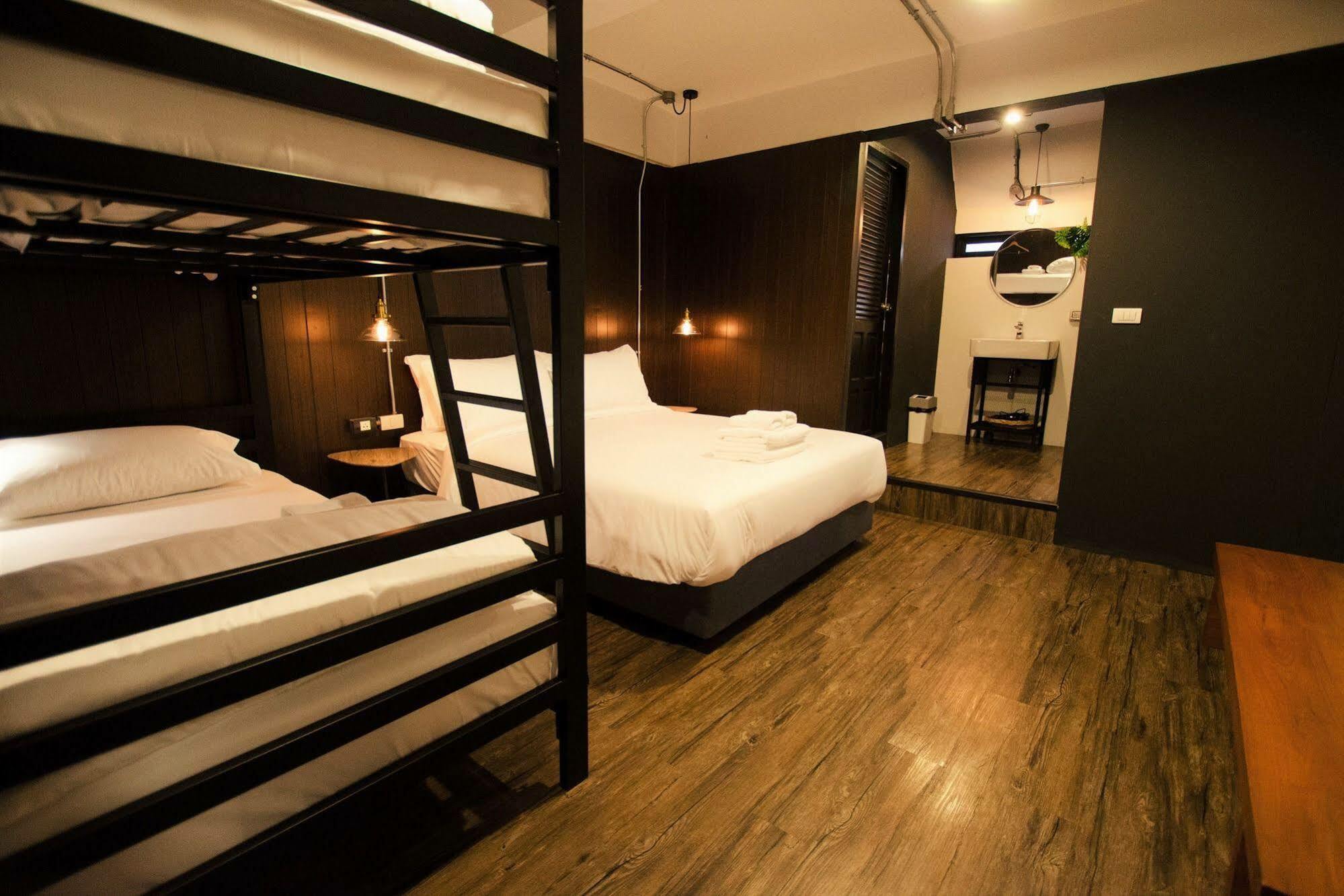 Hostel Strips The Poshtel *