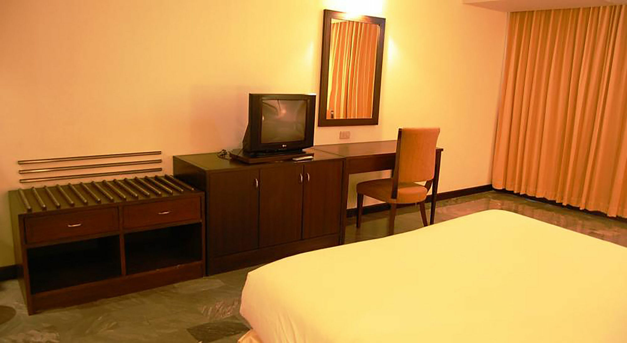 Royal Lanna Hotel