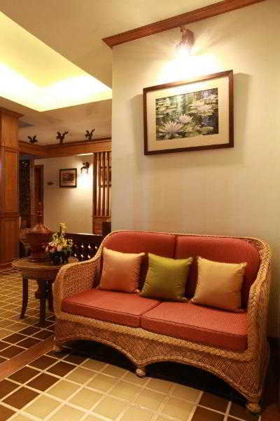 Rich Lanna House Chiang Mai