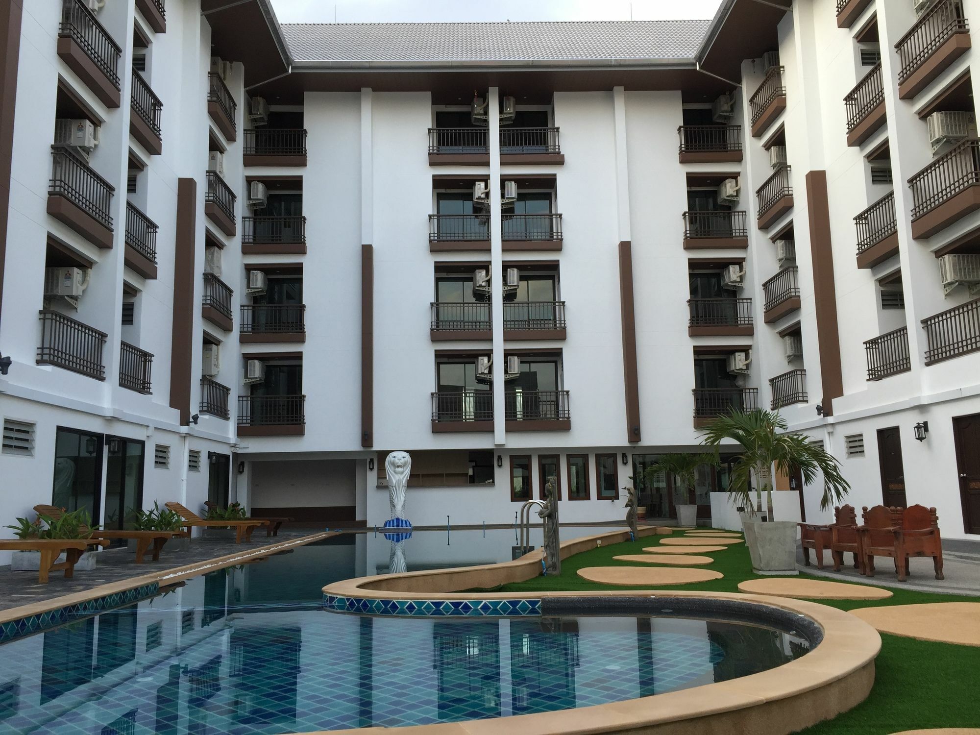 Hotel Baan Sang Singh