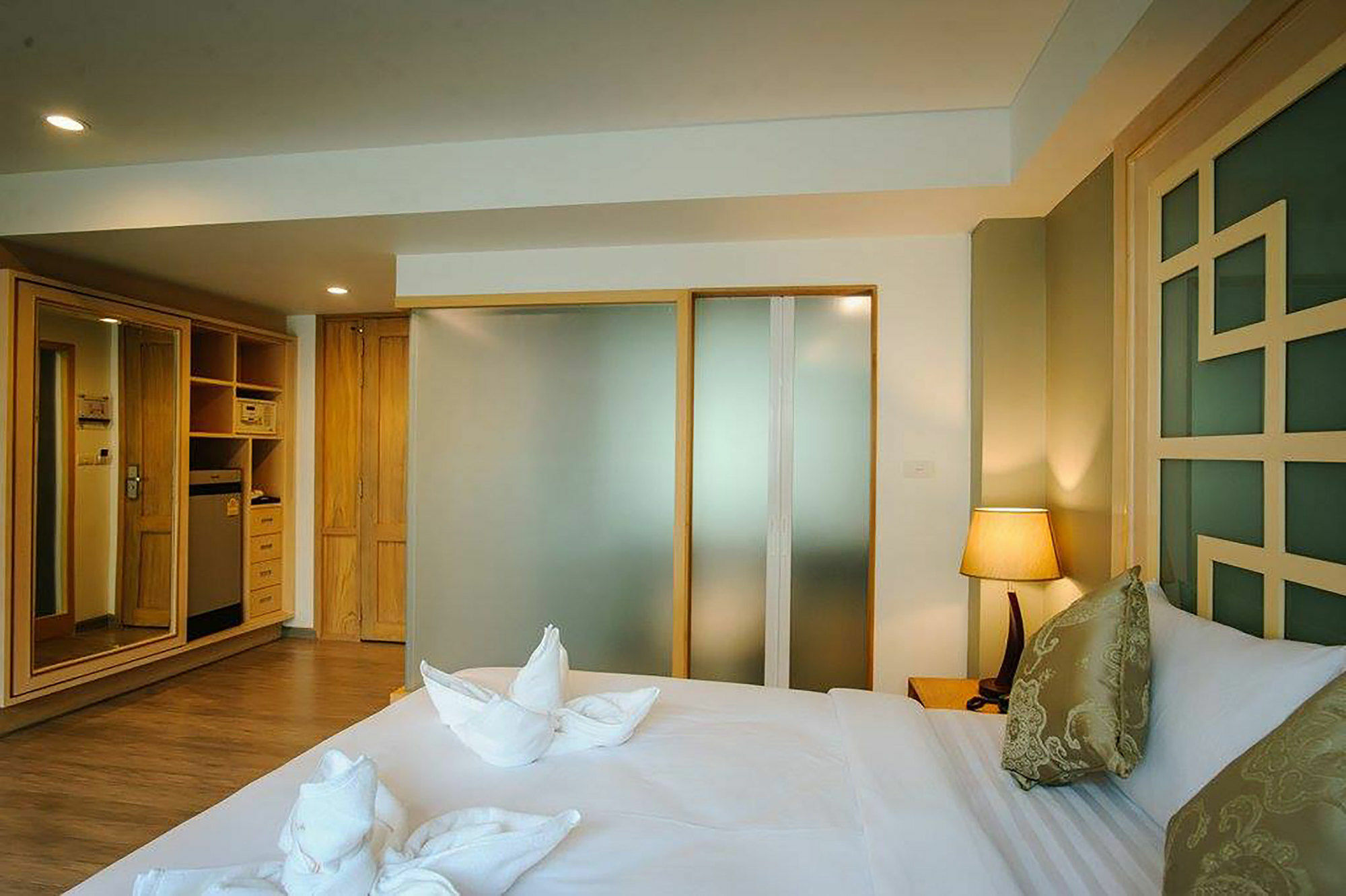 Hotel Moon Dragon