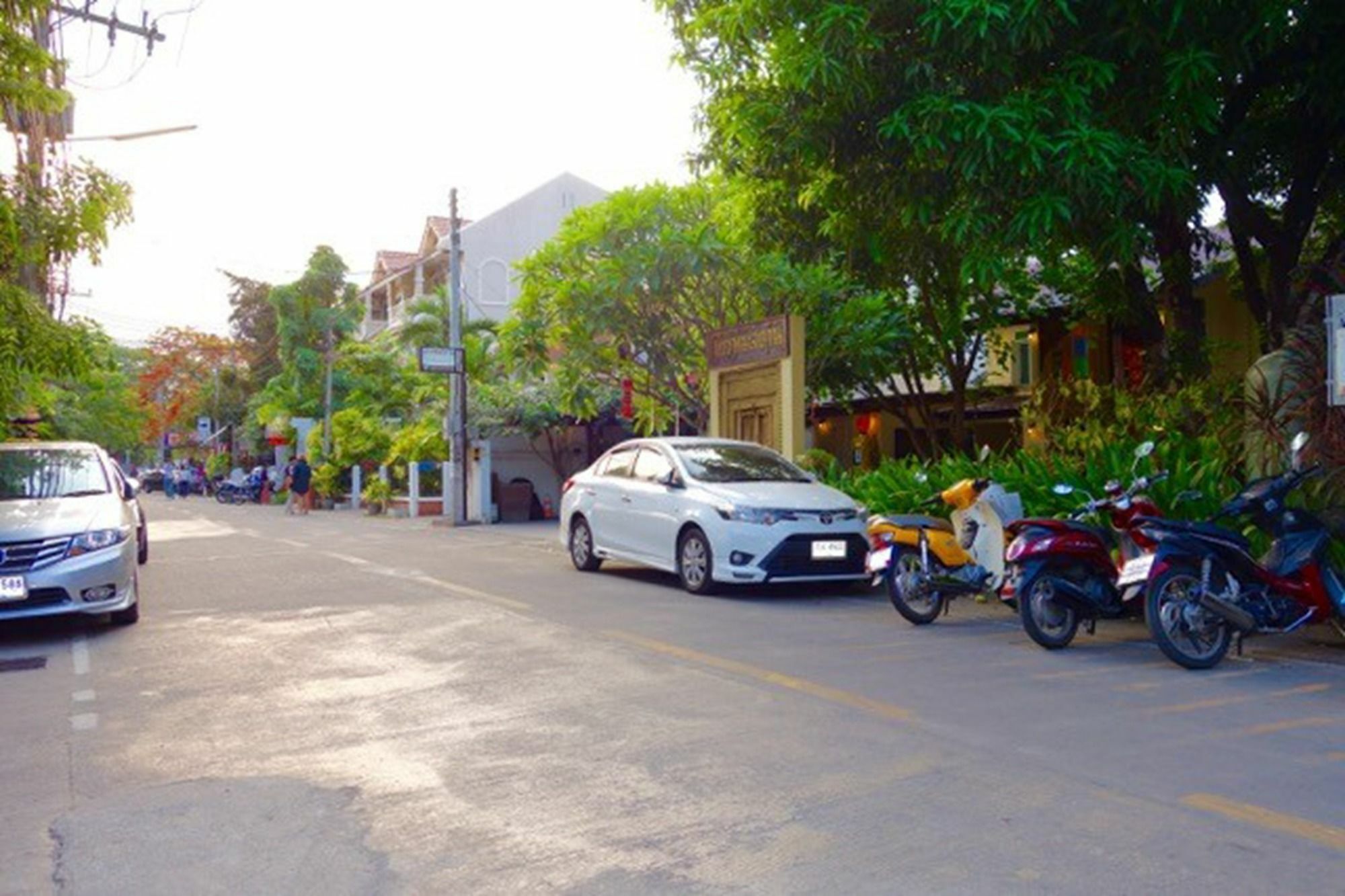 Guest house Bunthomstan Chiang Mai