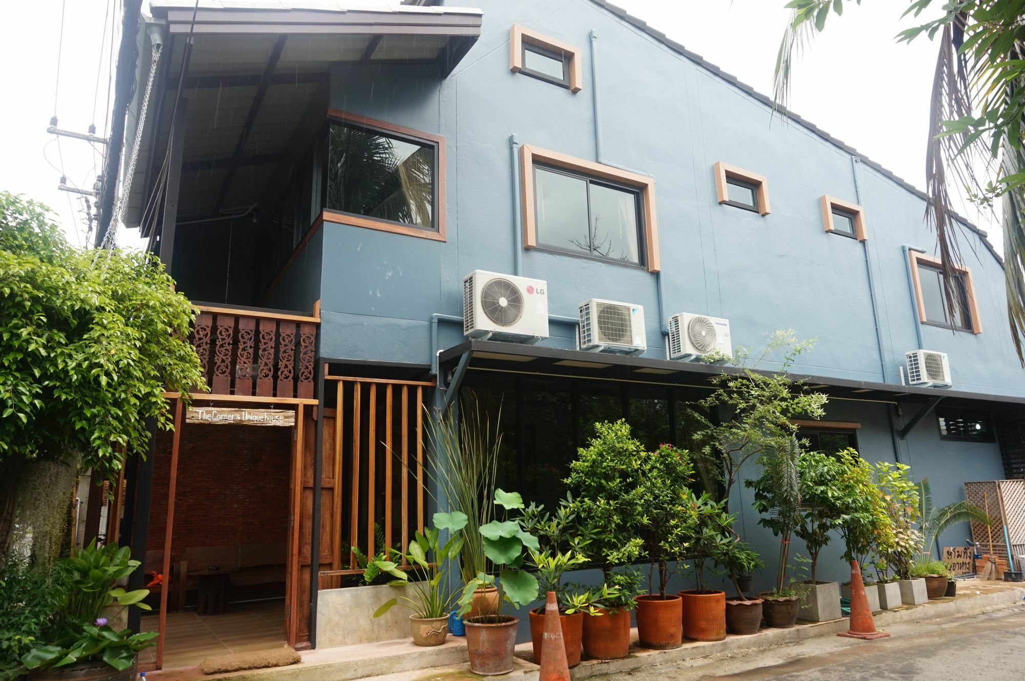 The Corner's Unique House