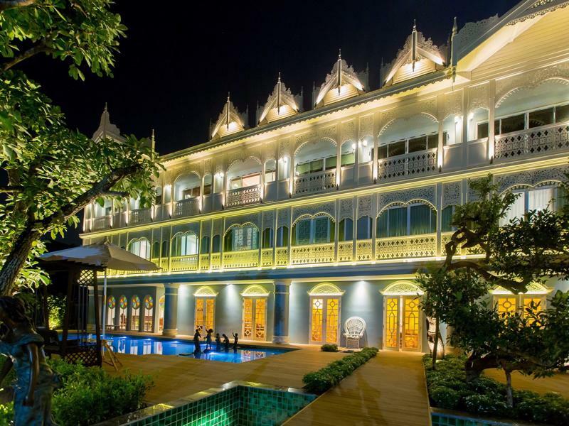 At Pingnakorn Riverside Chiang Mai