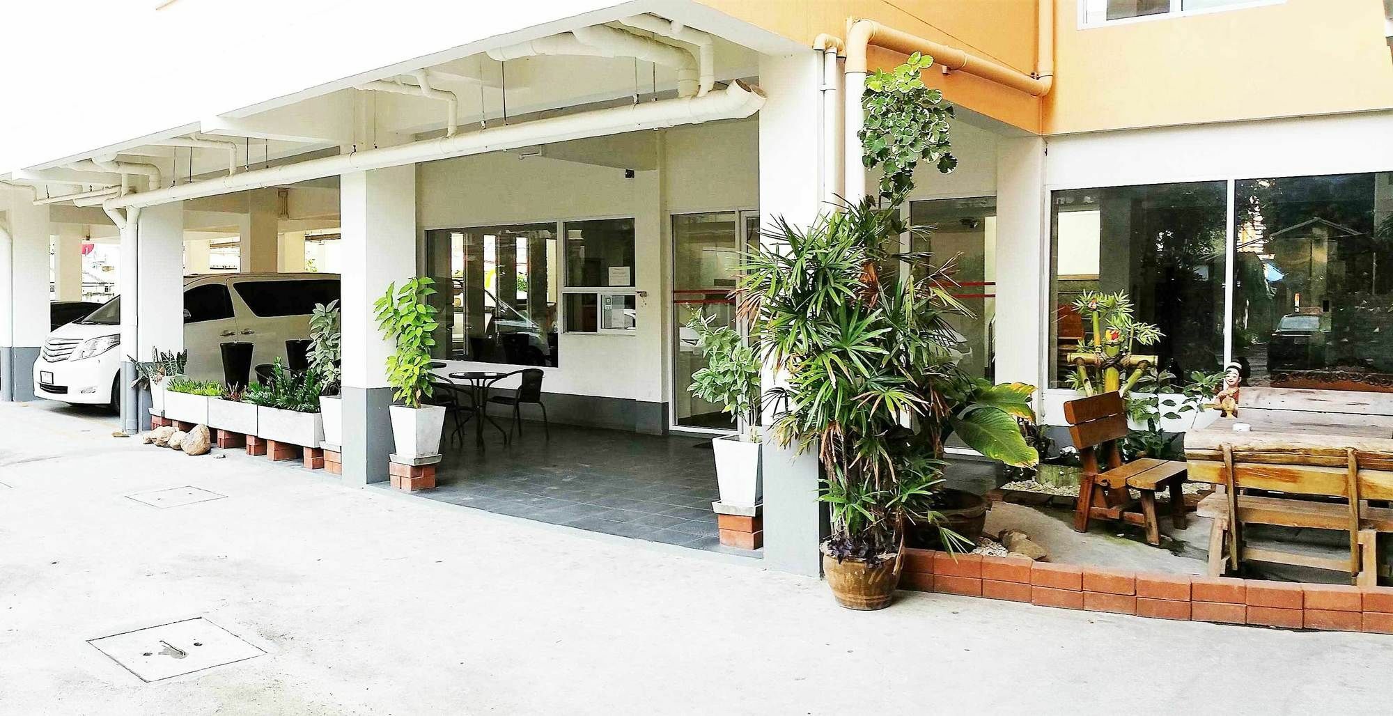 Hotel Anchan 2 And Chiang Mai