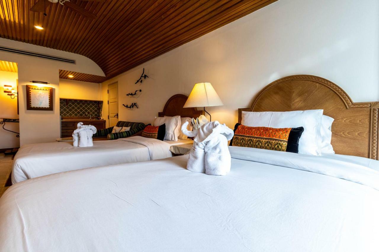 Palm Springs Hotel 3*