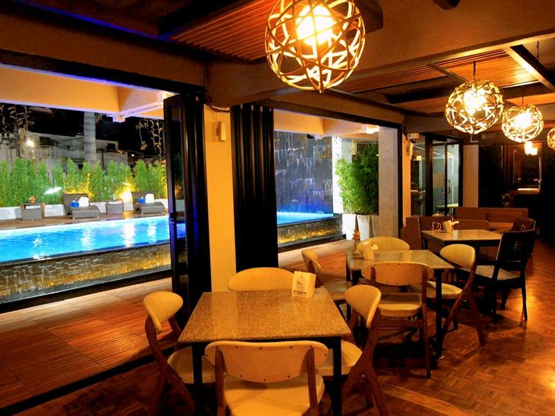 Hotel M