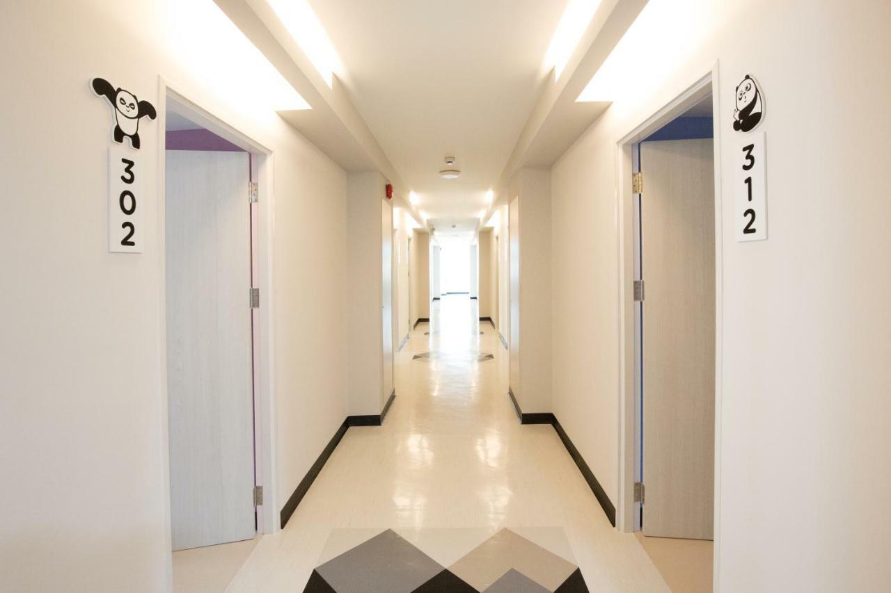 Hostel Lucky Panda