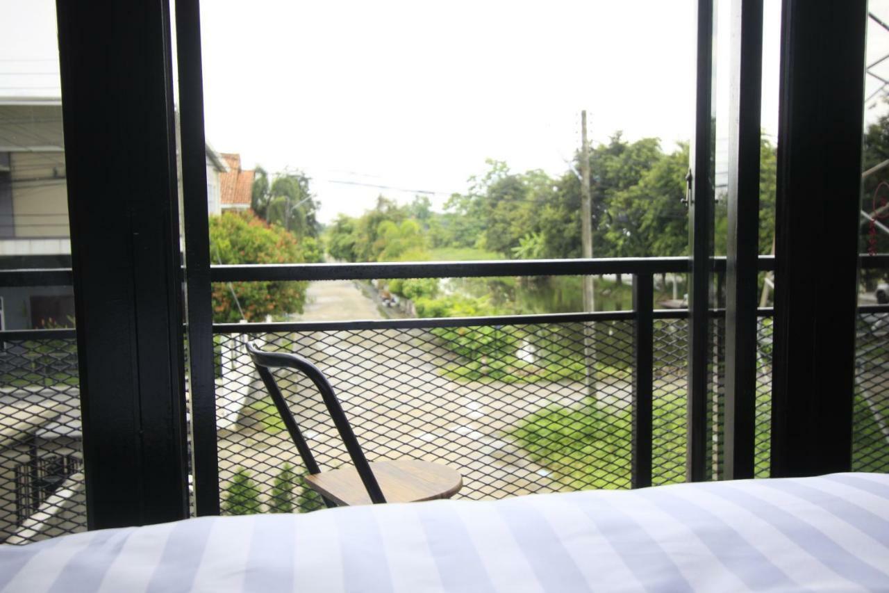 The Nichehome Waterside Living Guest house