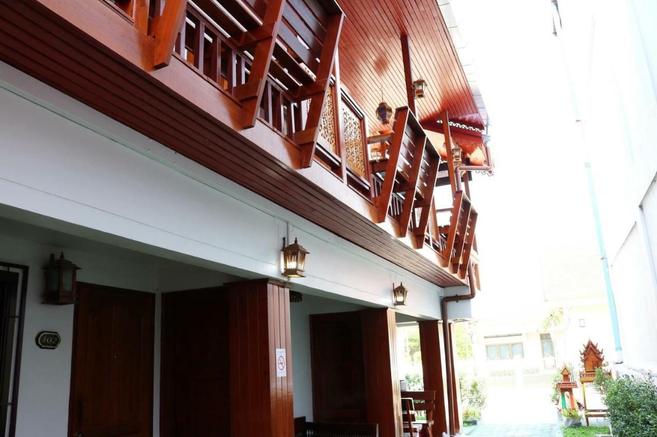 Aphilapa Hotel