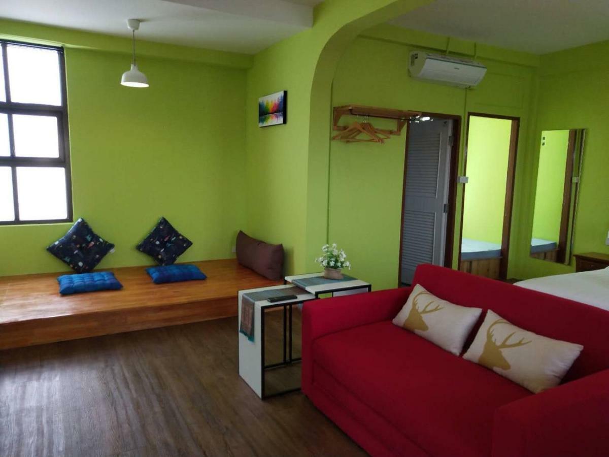 We 2 Homestay *