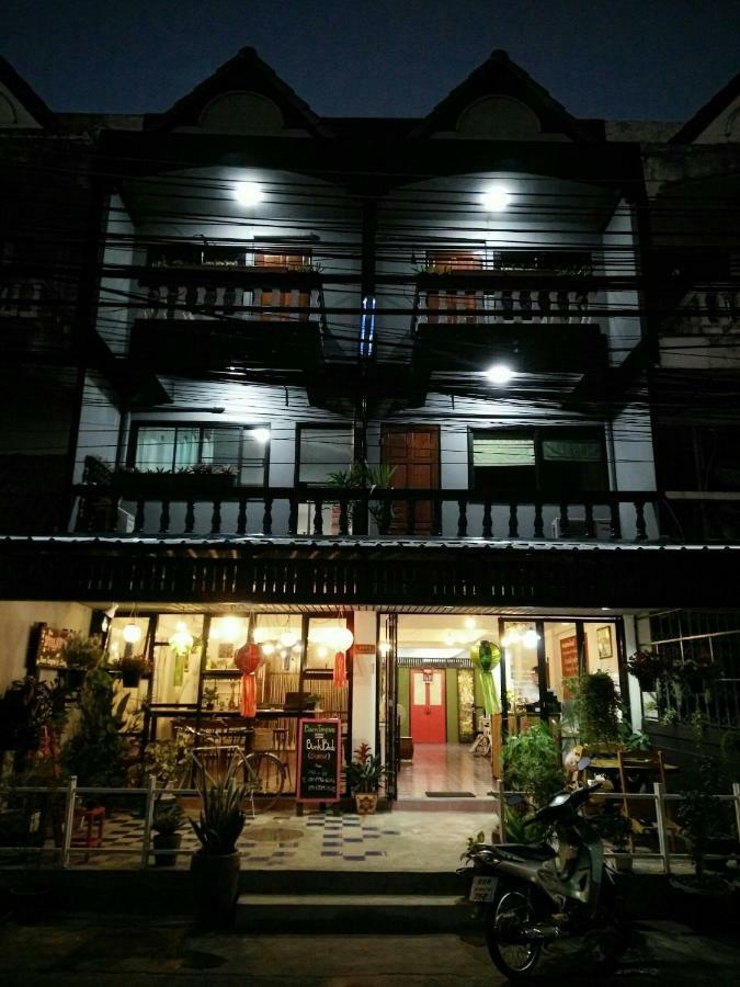 Tangmo House Hostel *