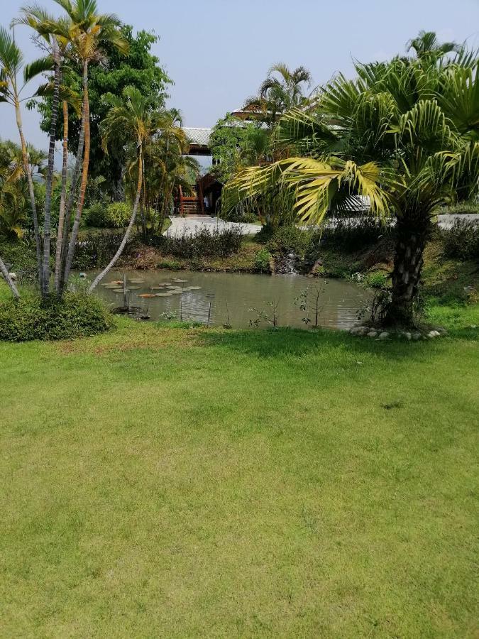 Villa Heanmaeloung Resort.
