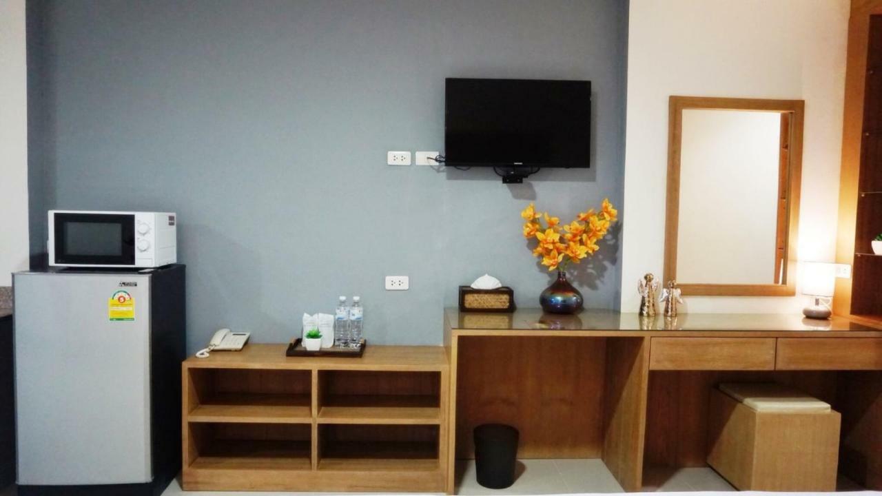Hotel The Greenery & 3*