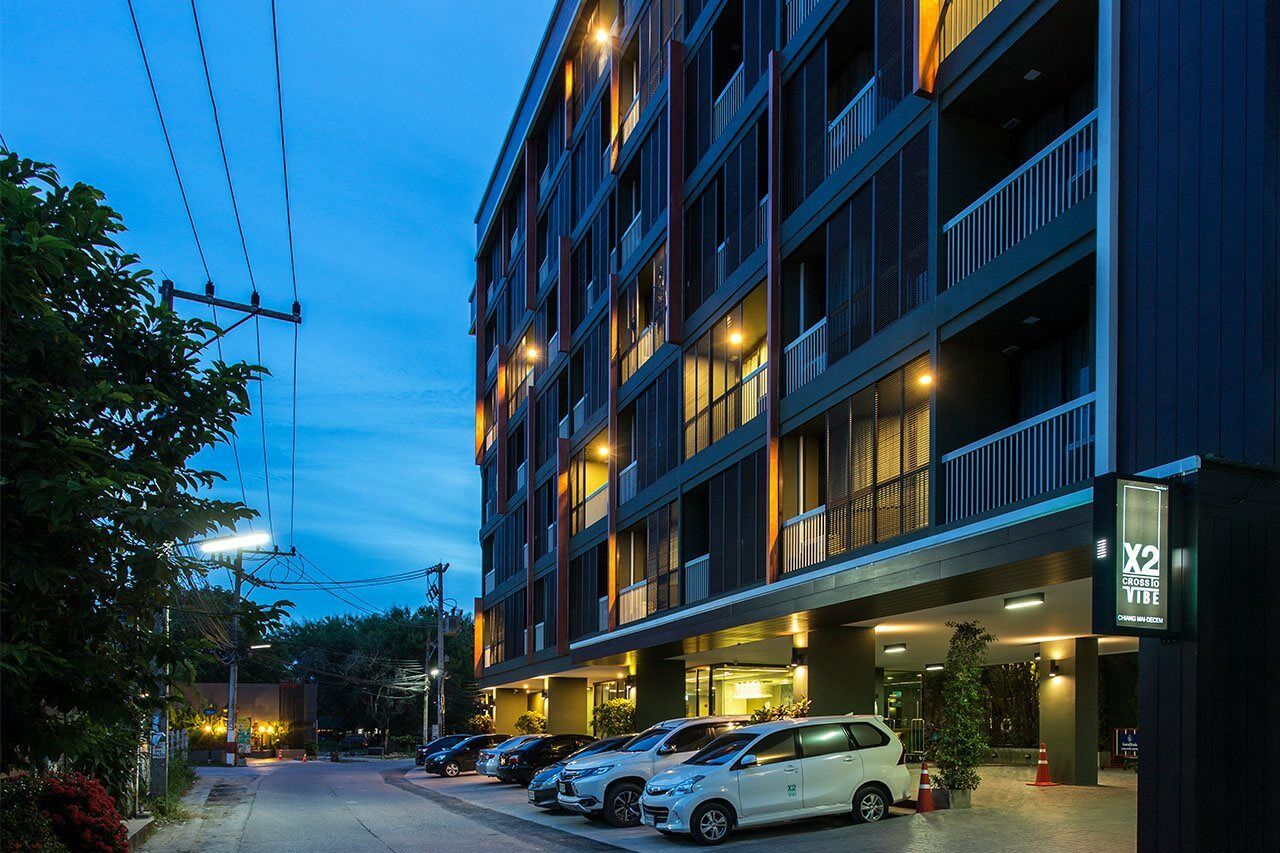Hotel Cross Vibe Decem Nimman