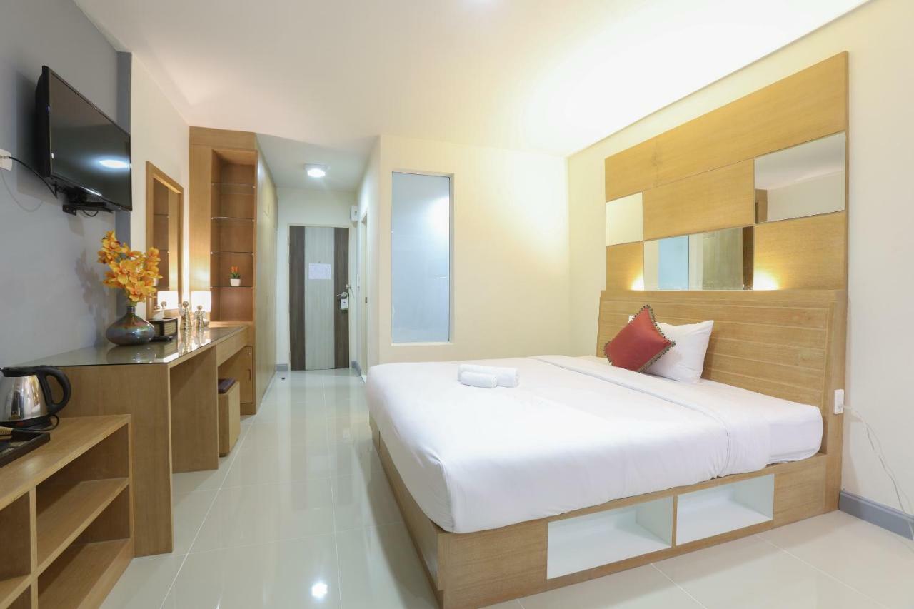 Hotel The Greenery &