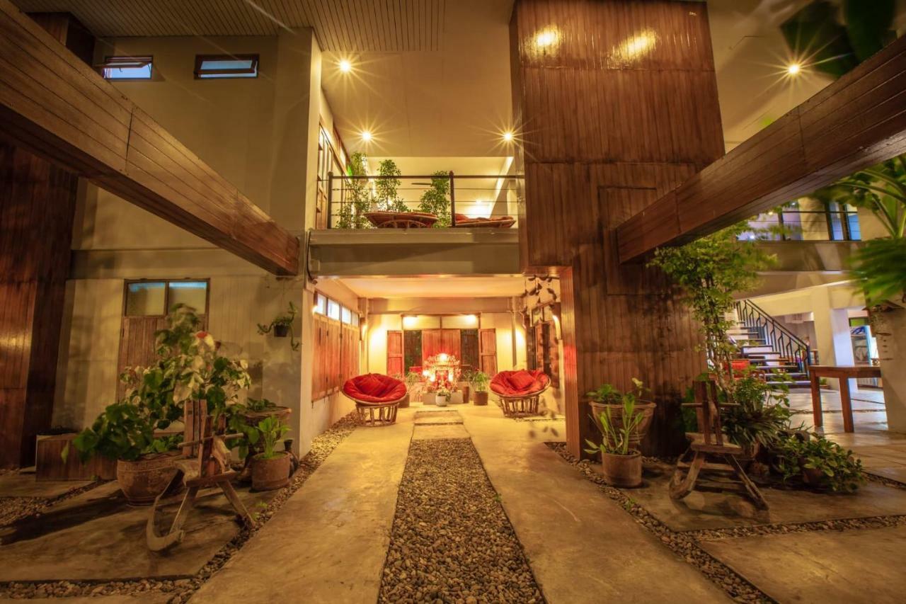 Sugarcane Hotel