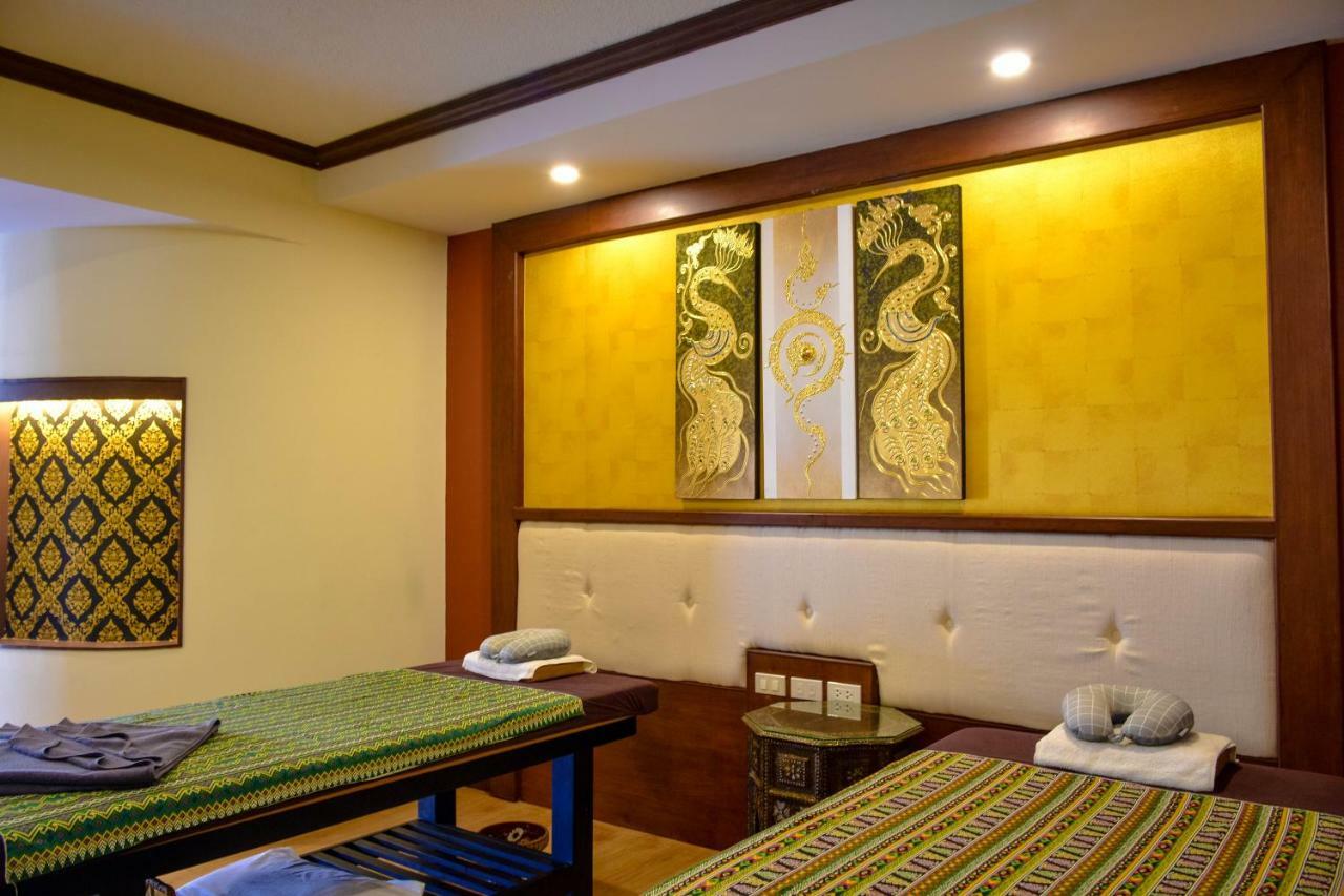 White Boutique And 4* Chiang Mai