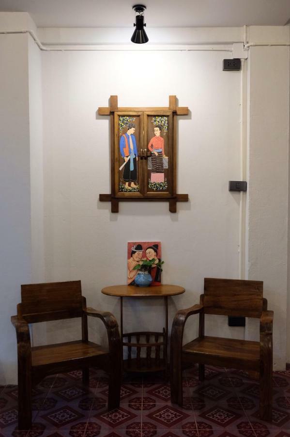 Hostel Tangmo House