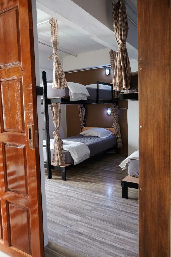 Tangmo House Hostel