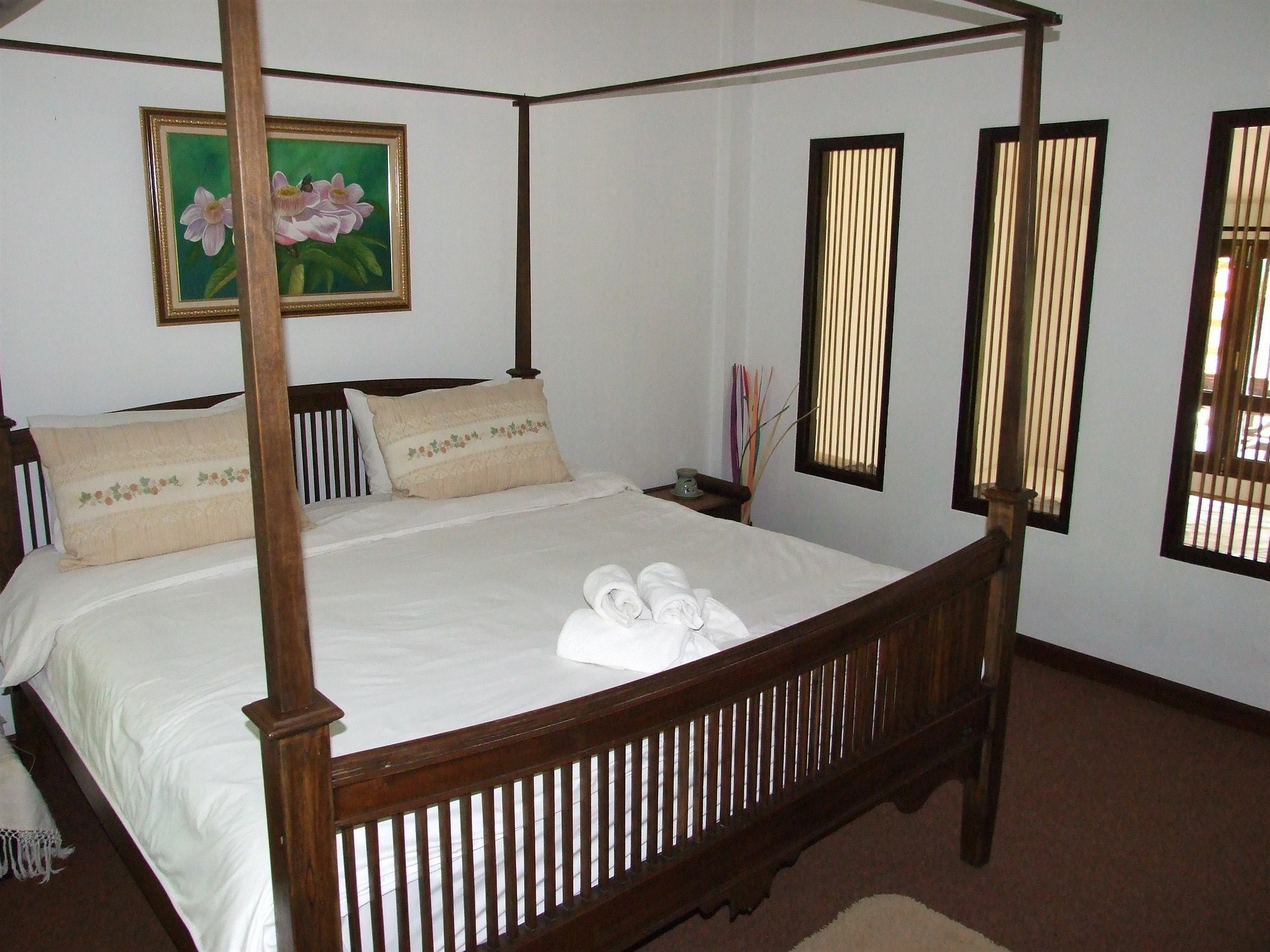 Hotel Baannamping Riverside Village