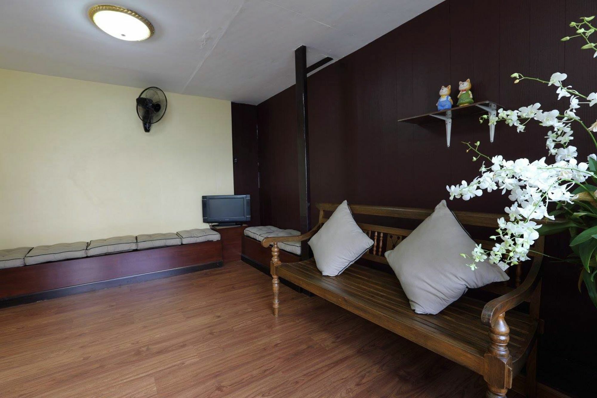 Hotel @home Wua Lai
