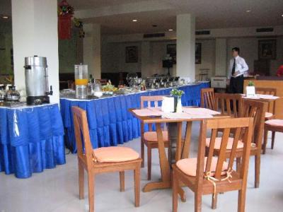 Hotel At The Train Chiang Mai