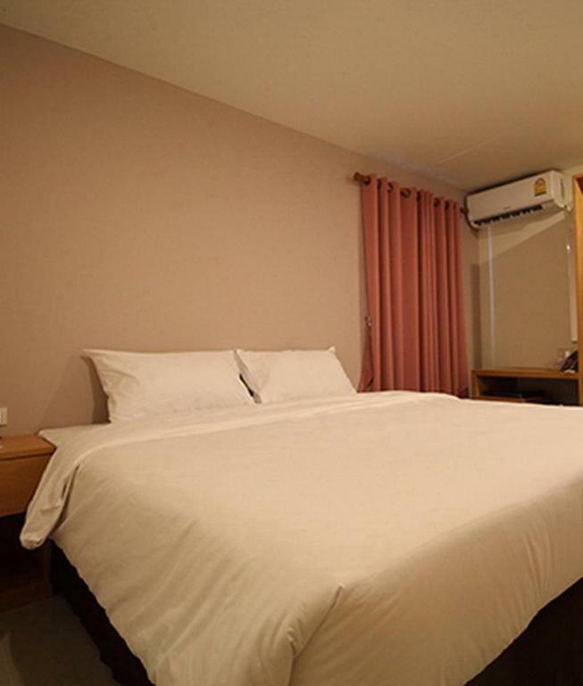Hill Hotel Chiang Mai