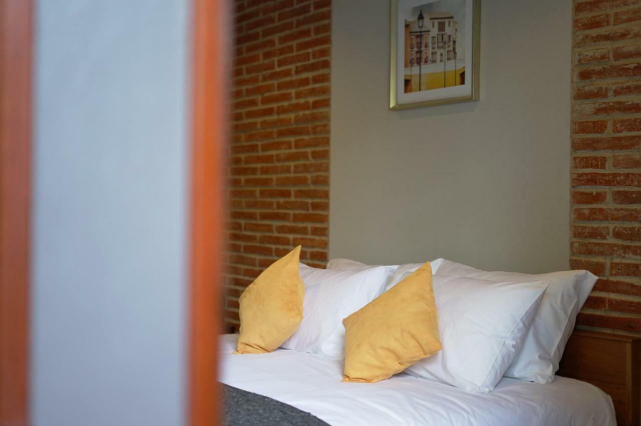 Hotel Yellow Pillow Village Chiang Mai