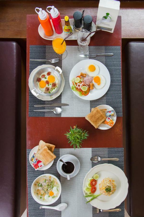 At The Train Hotel 3*