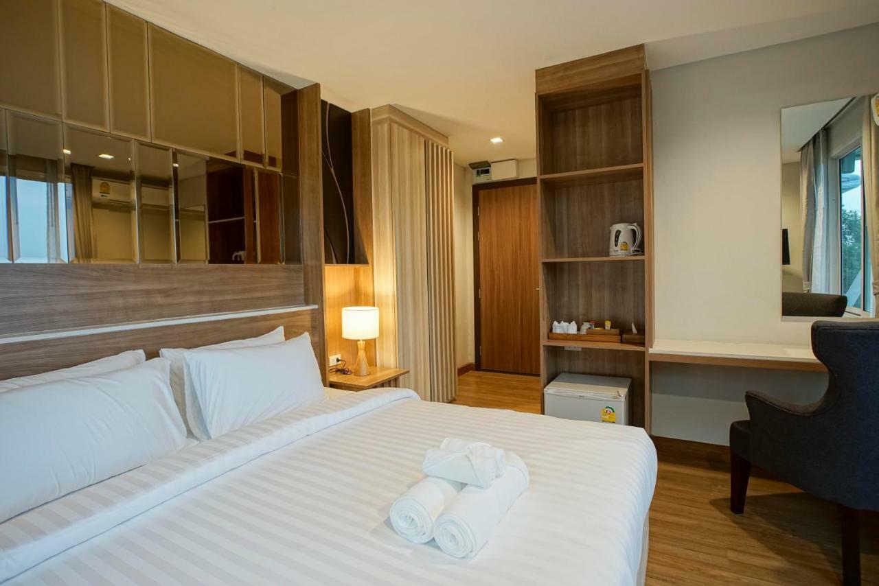 Nantra Chiangmai Riverfront Hotel 4*