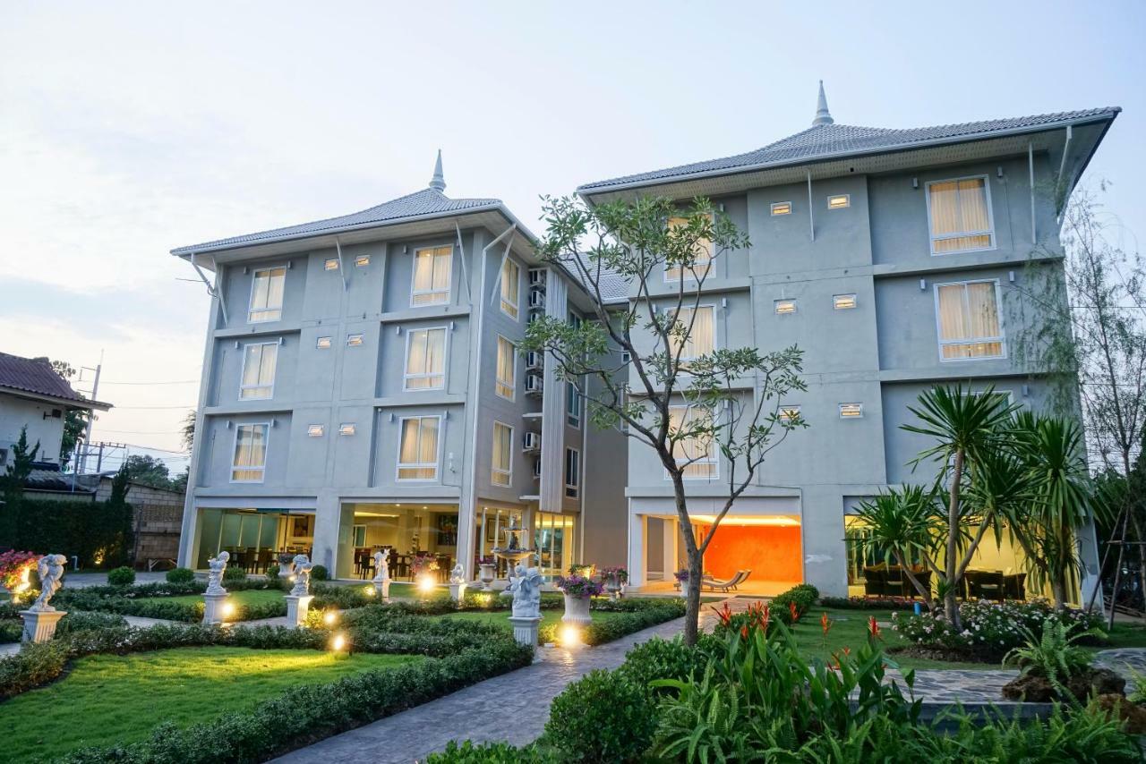 Nantra Chiangmai Riverfront Hotel