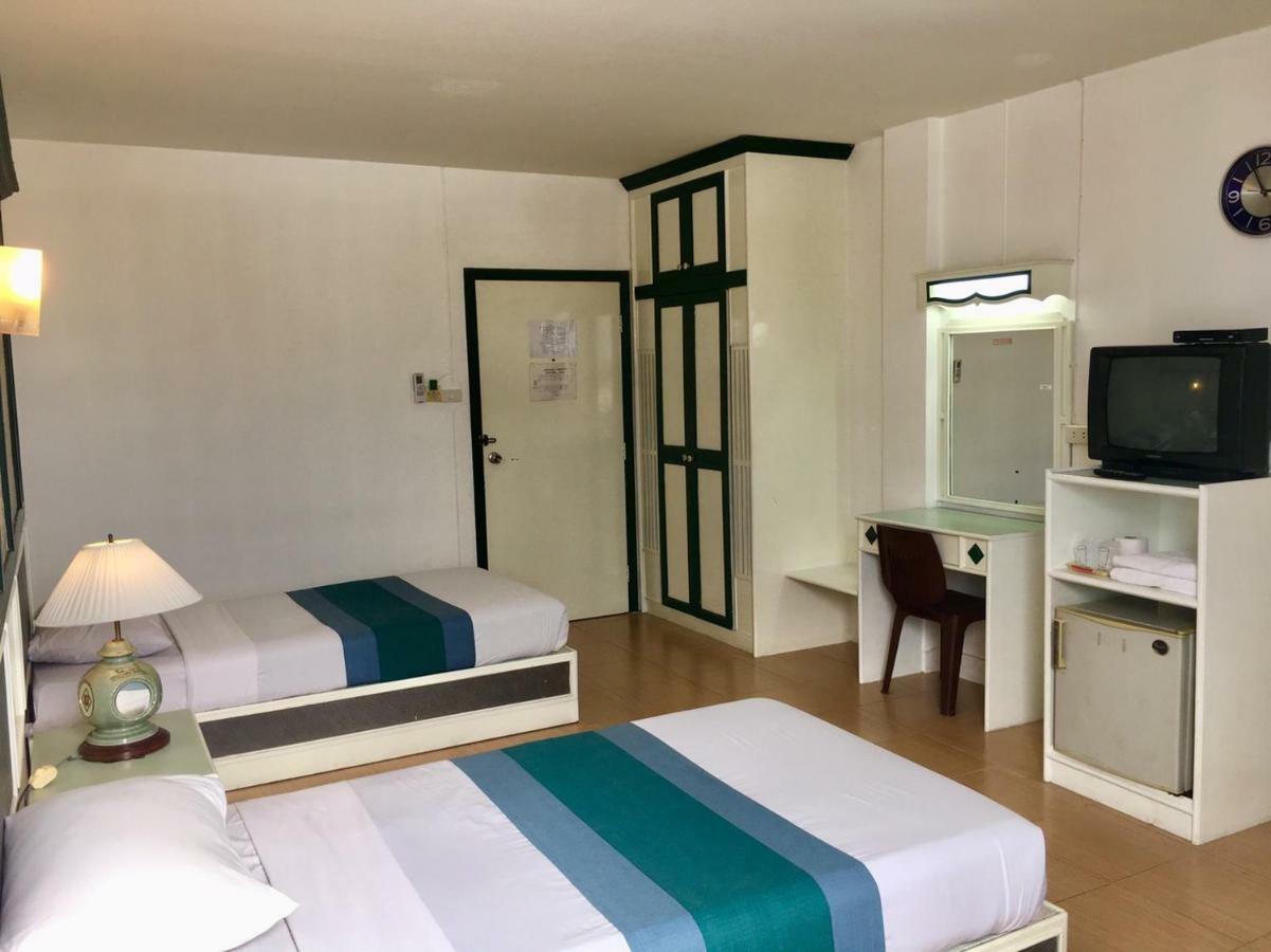 Highway Hotel 2*