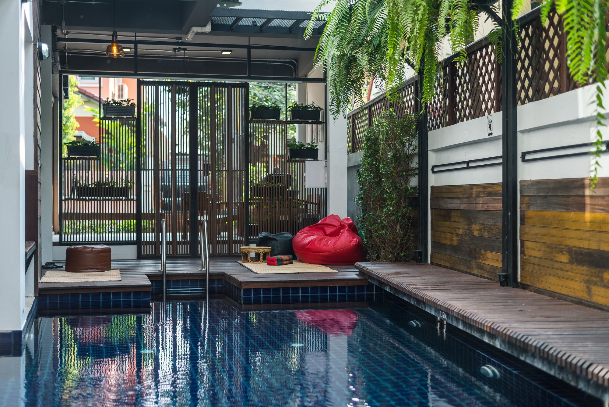 33 Poshtel (adults Only)