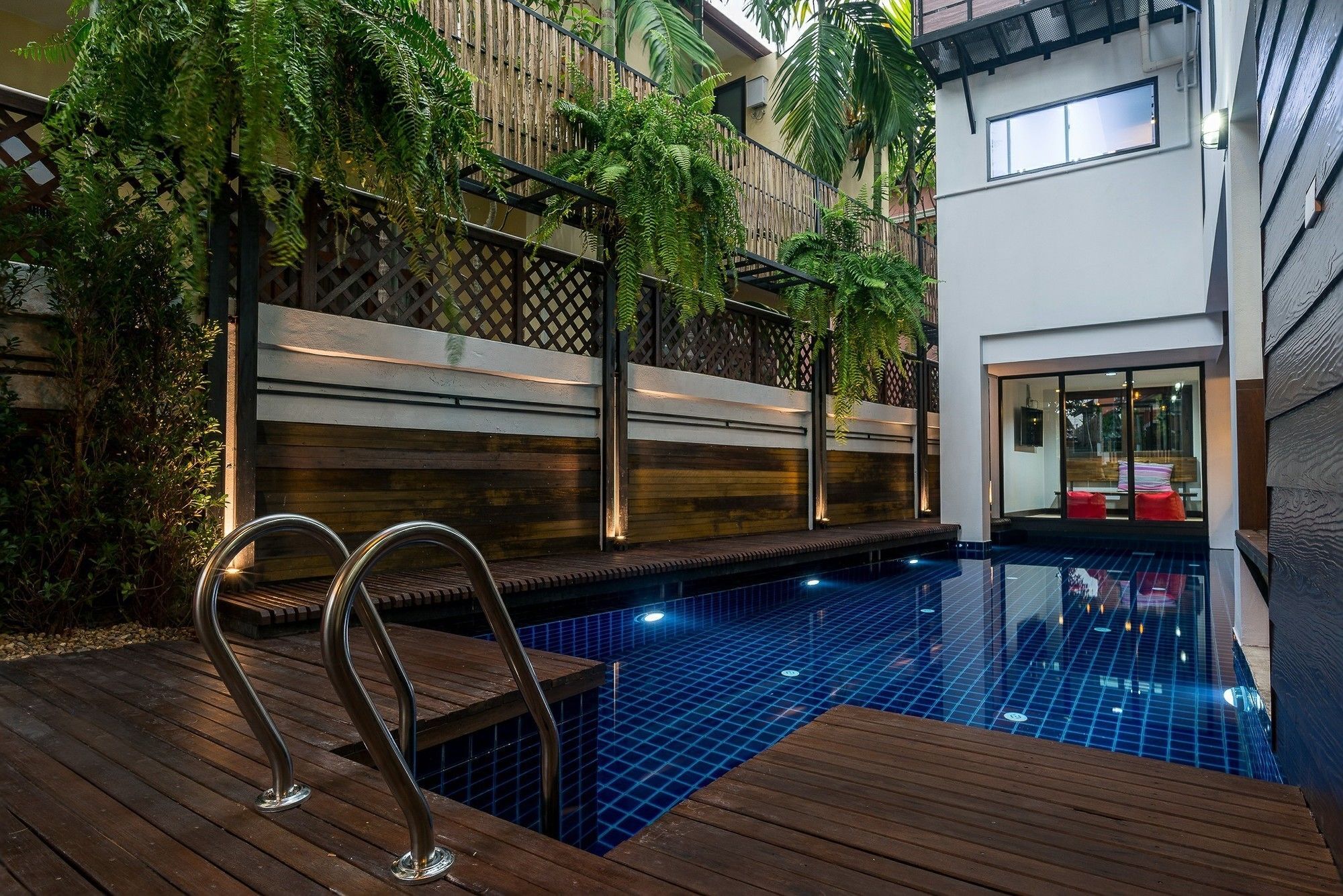 33 Poshtel (adults Only) Hotel