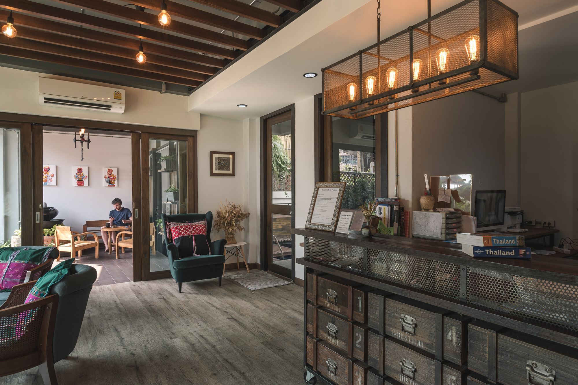 33 Poshtel (adults Only) Hotel