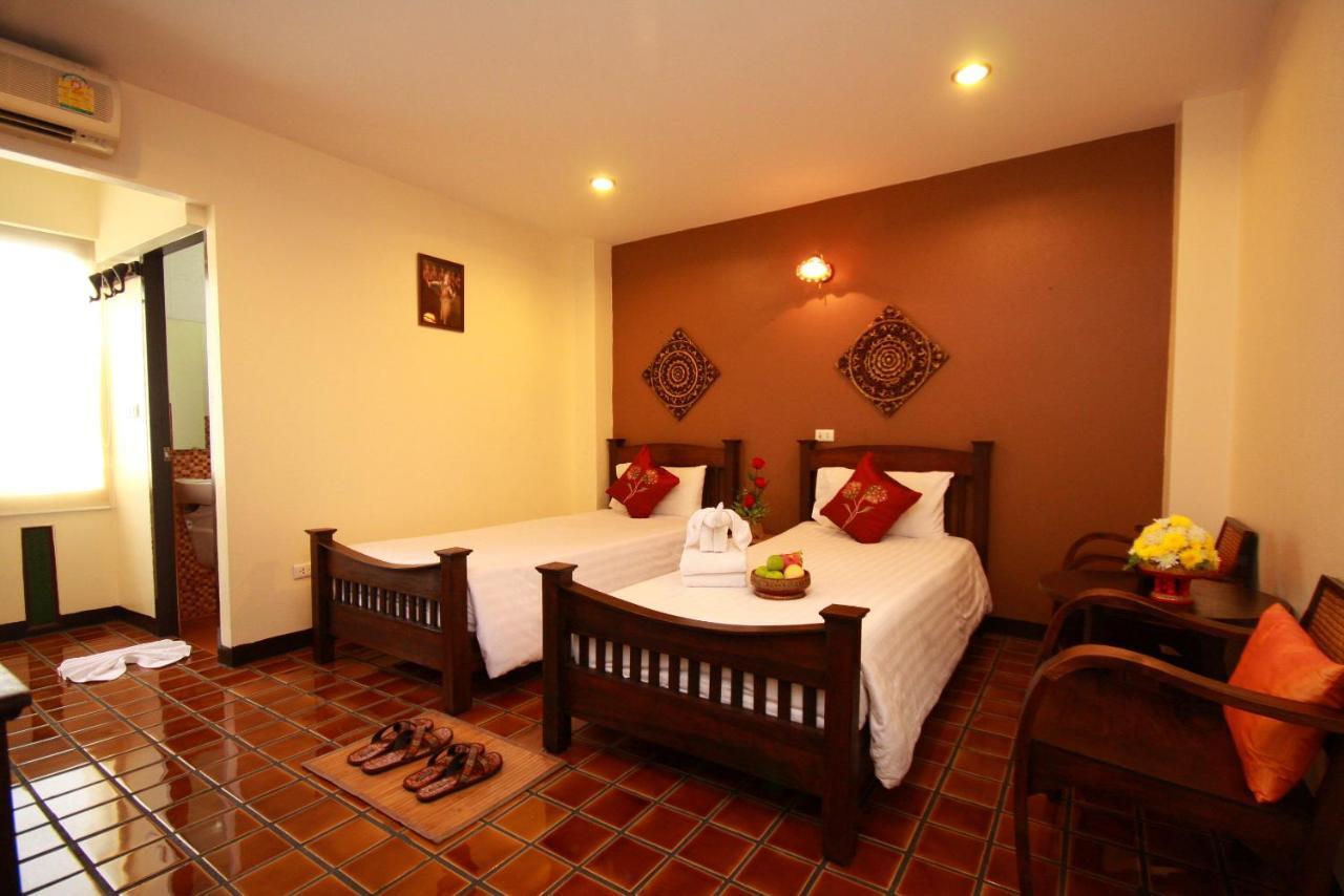 Cm Night Bazaar Boutique ซี เอ็ม ไนท์บาซาร์ บูทีค - Sha Certified Hotel 3*