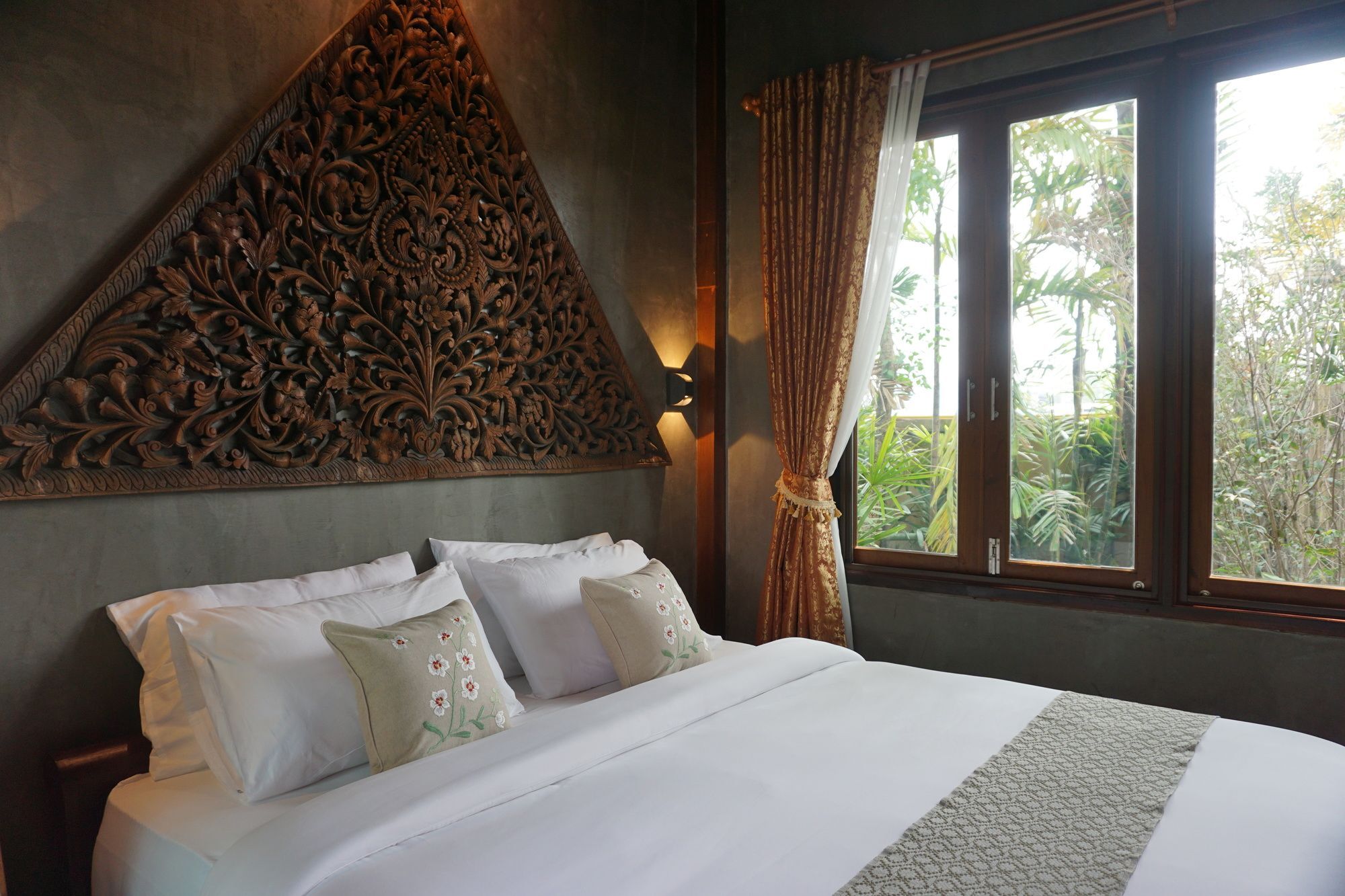 Baansuwanburi Resort 3*