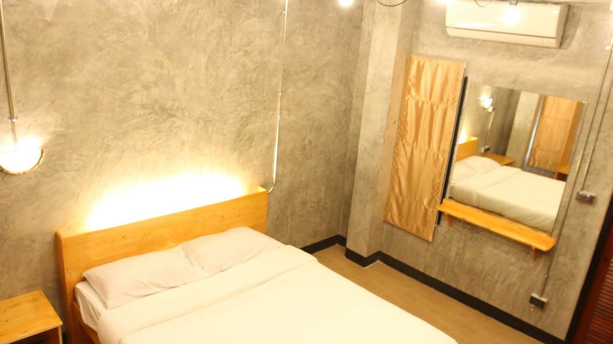 W Hostel *