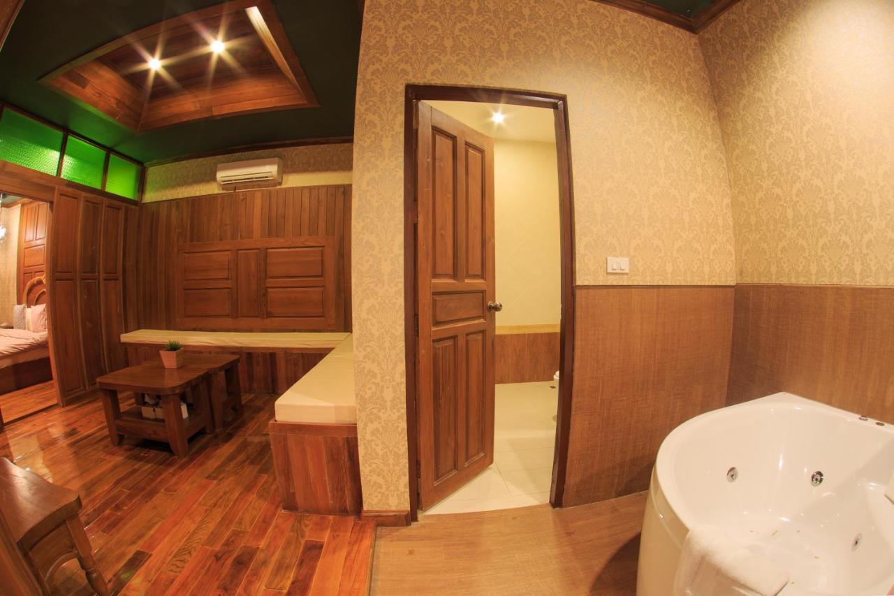 Hotel S48