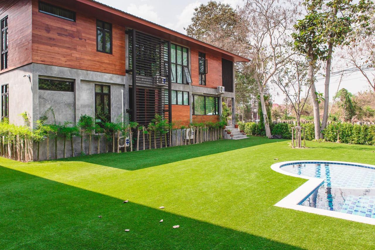 Stucco Loft Residency Chiang Mai