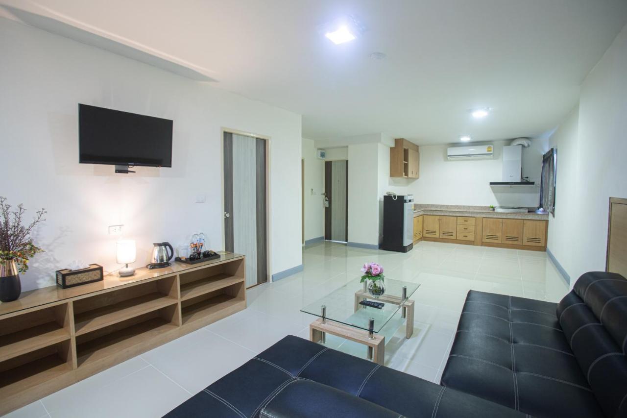 Hotel The Greenery & 3*