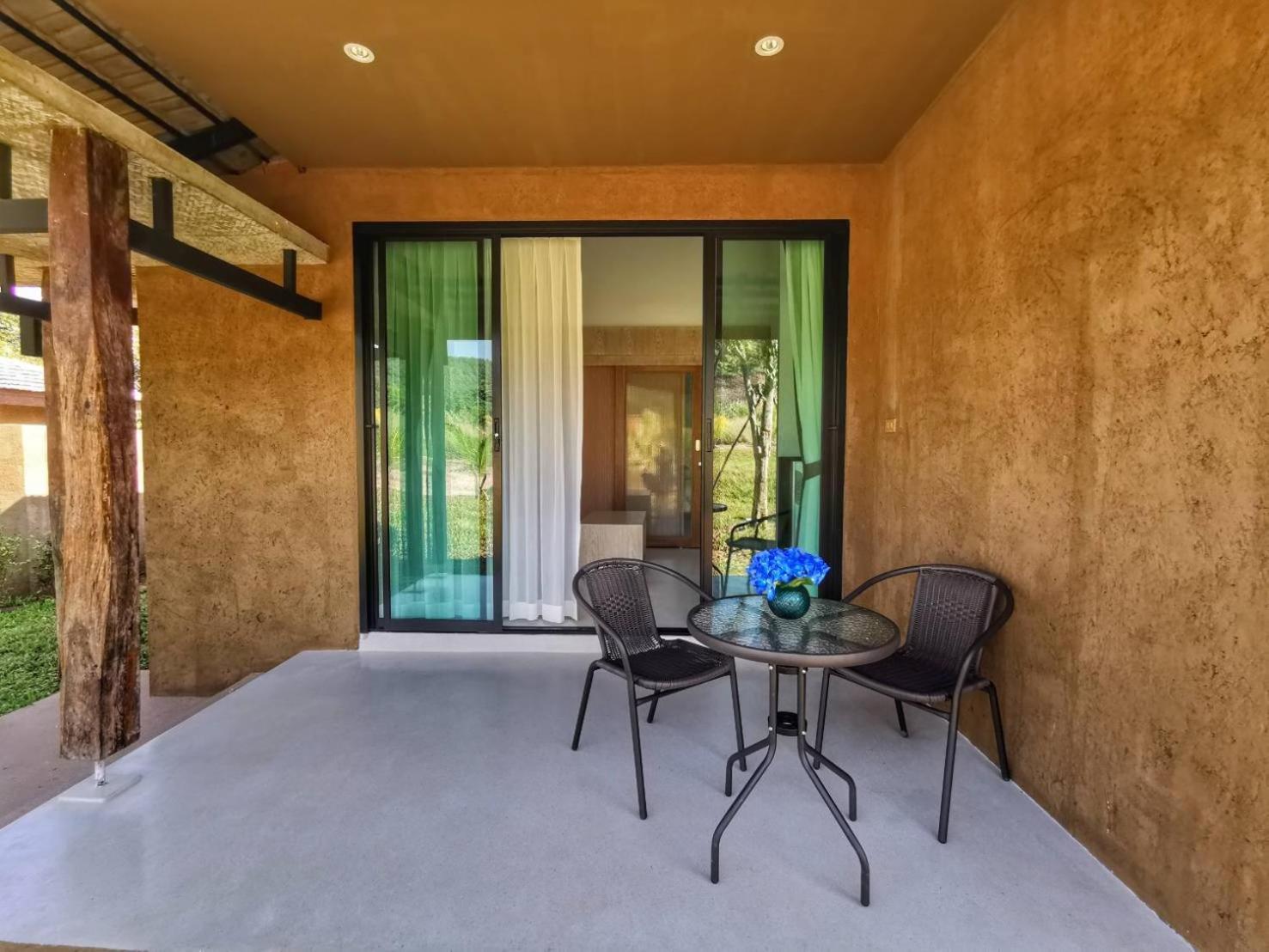 Hideaway Bed & Breakfast