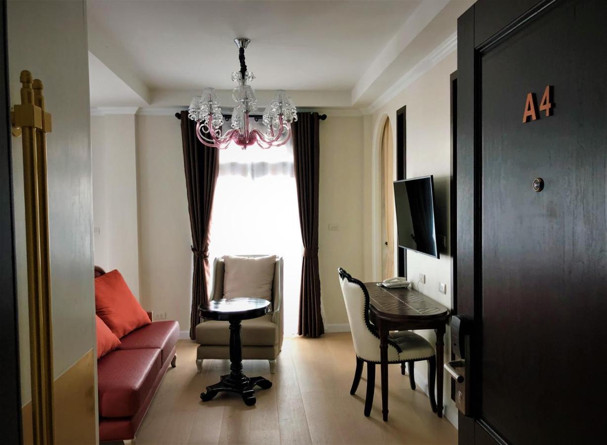 Hotel Nanta Glam Cm & Residences Chiang Mai