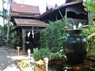 Club One Seven Gaymen Hotel 3*