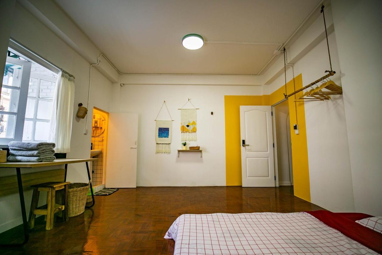 Homestay Float's House