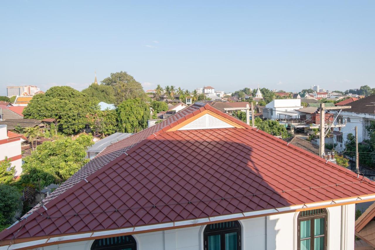 Hotel Nanta Glam Cm & Residences Chiang Mai