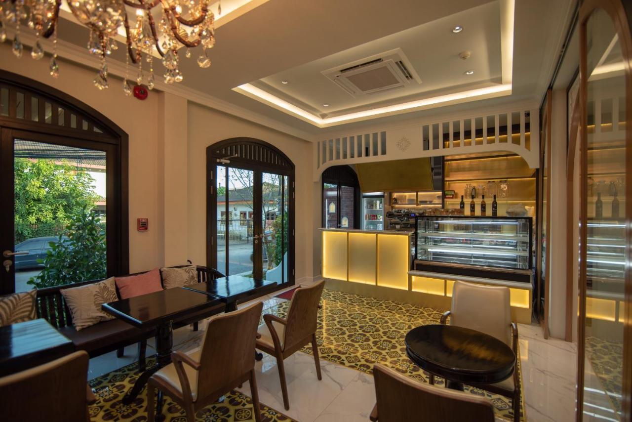 Nanta Glam Cm & Residences Hotel